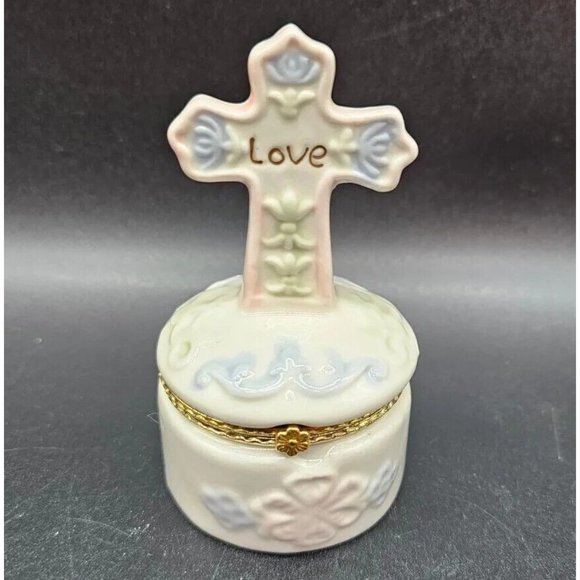 Greenbrier International Other - Greenbrier International Cross Trinket Box Magnetic Closure Pastel Colors Easter